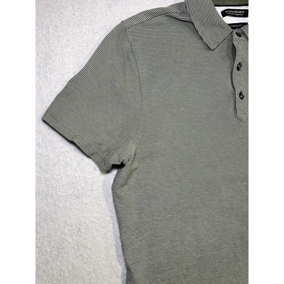 Banana Republic performance Polo Shirt Mens sz L Green Golf Standard fit - Picture 2 of 16